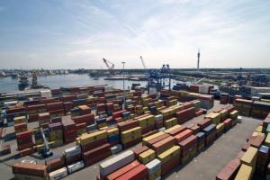 Waalhaven Groep maakt met nieuw depot sprong naar Maasvlakte